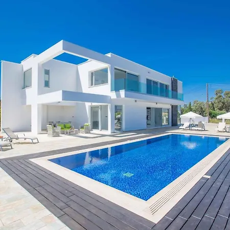 Pallas Ko1 * Protaras